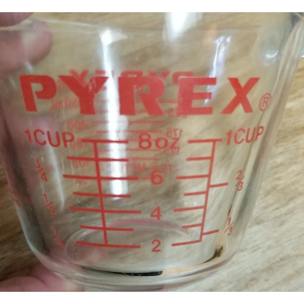 Pyrex preowned very
